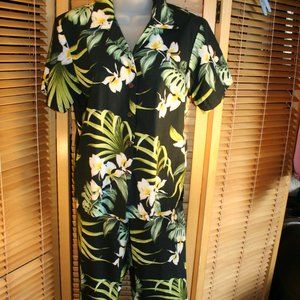 Bishop St. Floral Blouse with Capri 2 pc. set Size Small Made in Hawaii